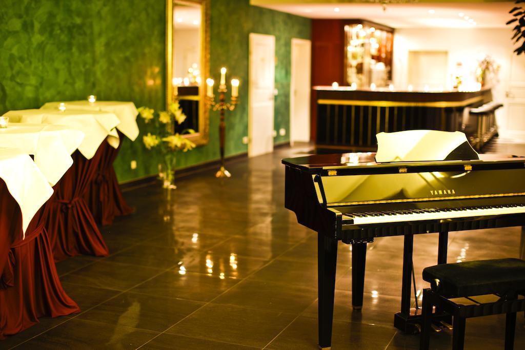 Schloss Reinach フライブルク エクステリア 写真